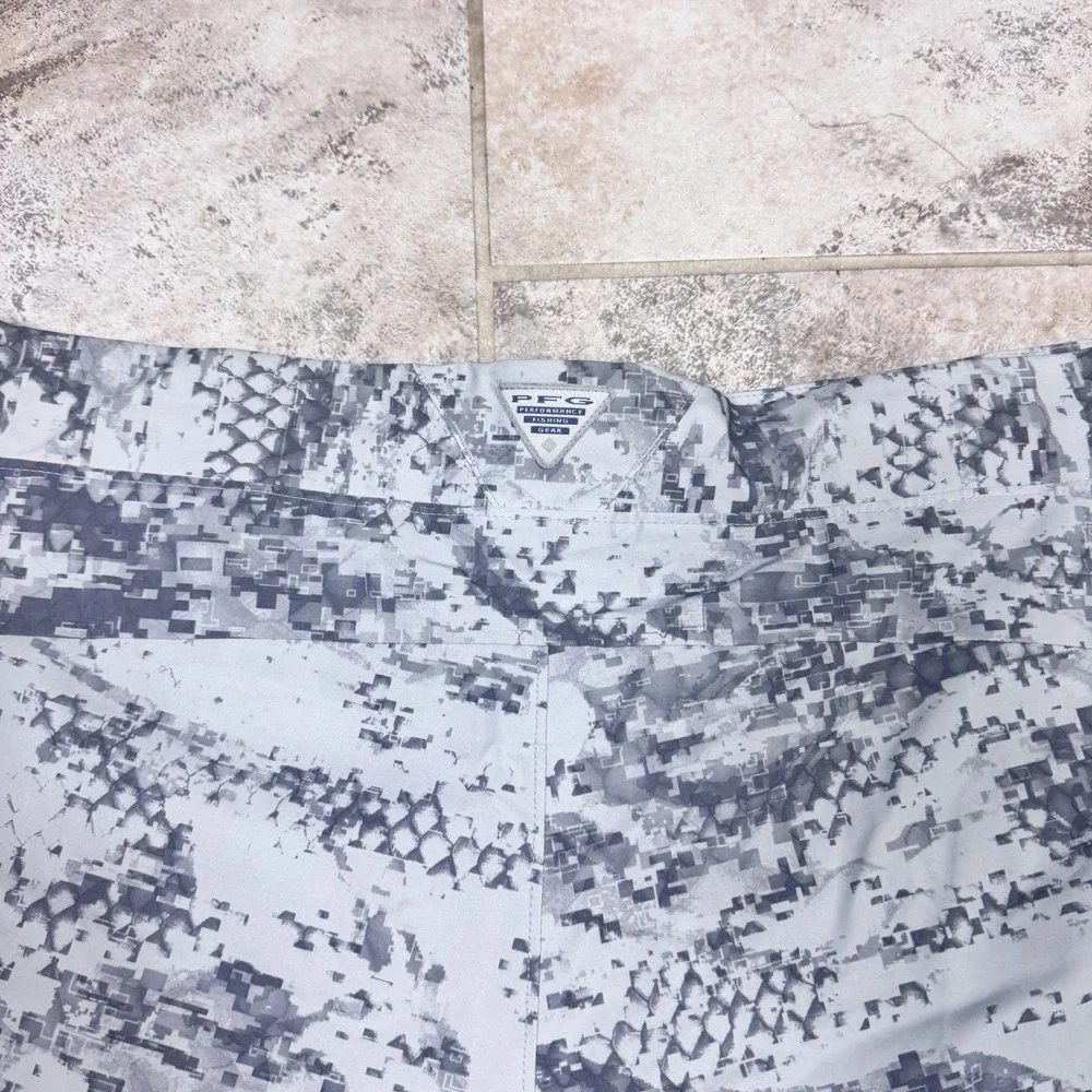Columbia Women's‎ Tidal II Short Camo 2X Drawstring Outdoors Hiking